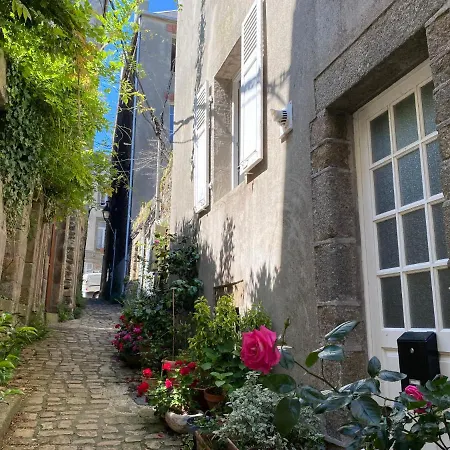 Maison A Fleurs Apartamento Granville