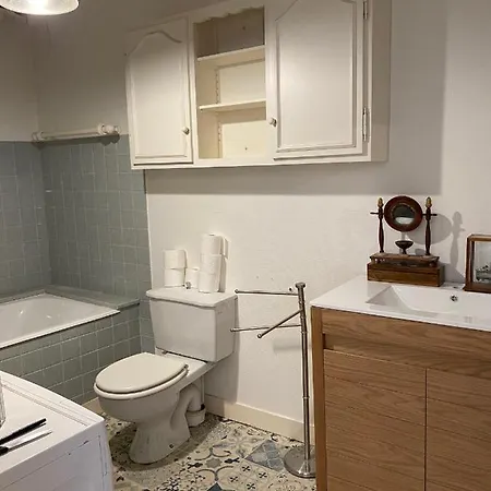 Maison A Fleurs Apartamento *